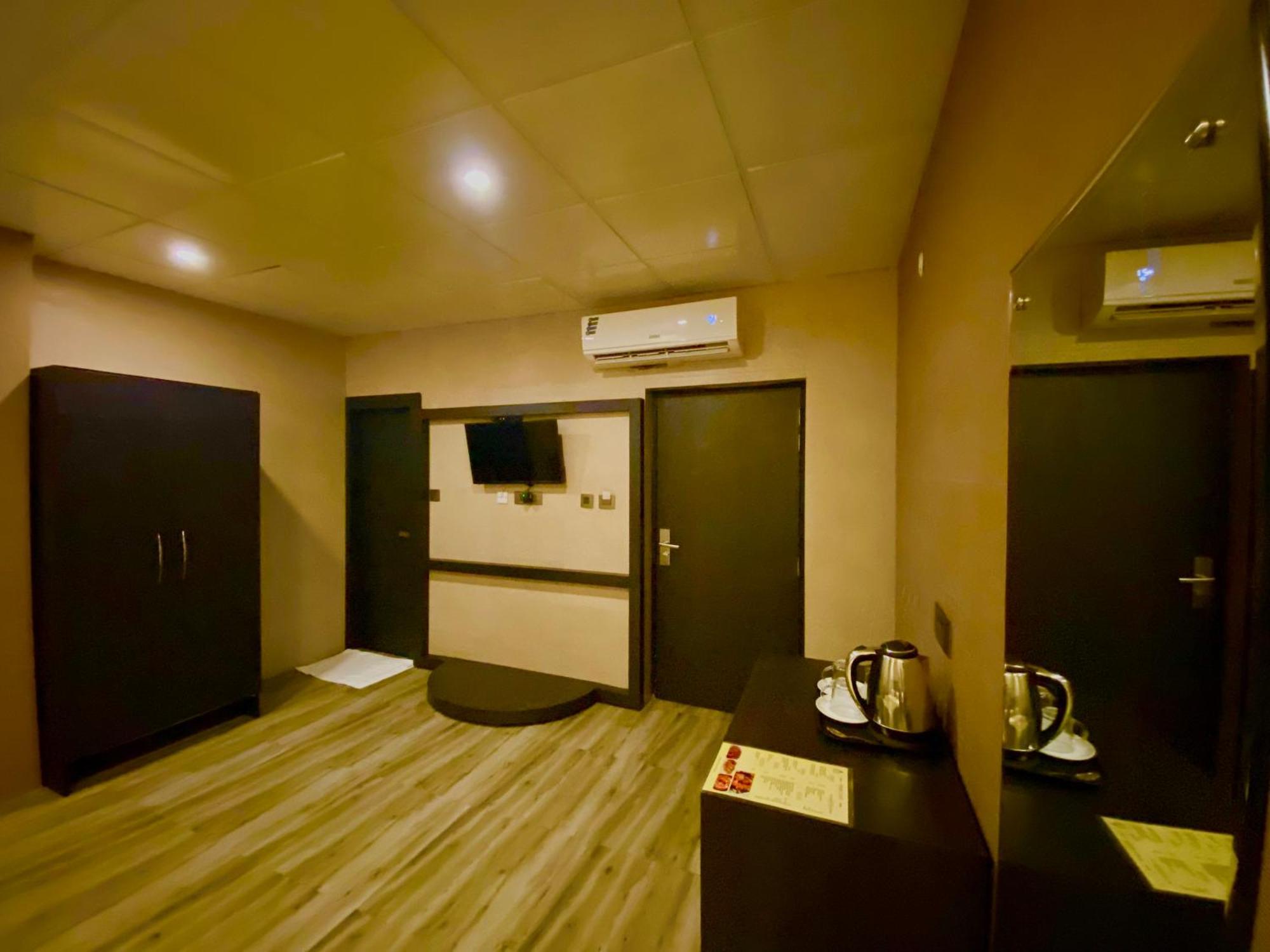 גרייטר נוידה Ace Prime Hotel מראה חיצוני תמונה